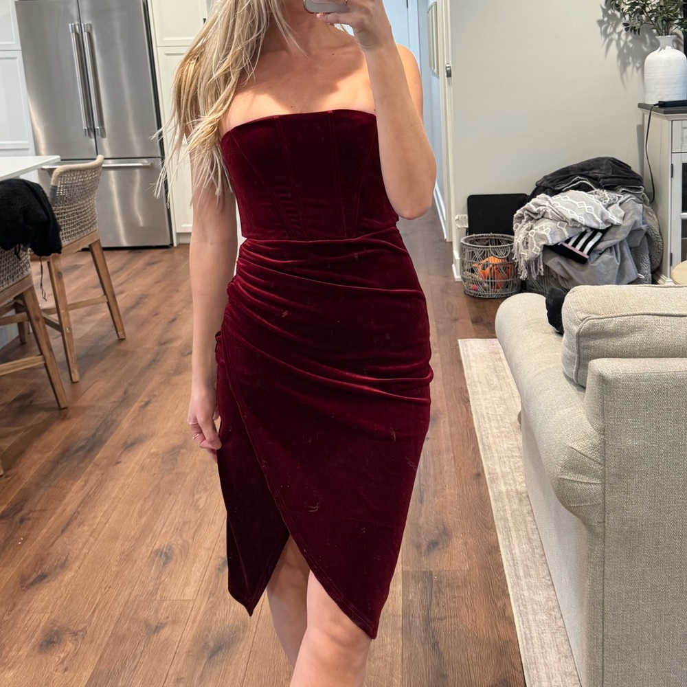 Lulus Red Velvet Dress Small